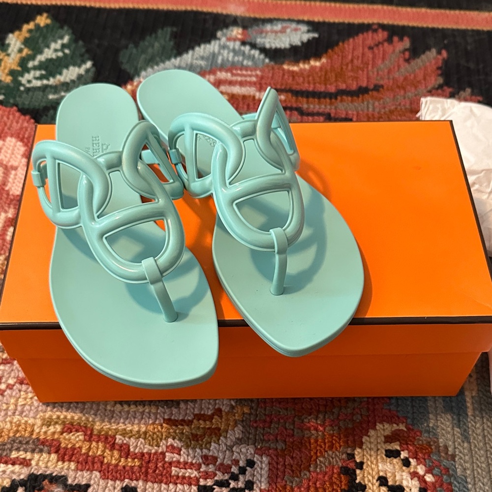 Hermes Aqua Blue beach Sandals size 36